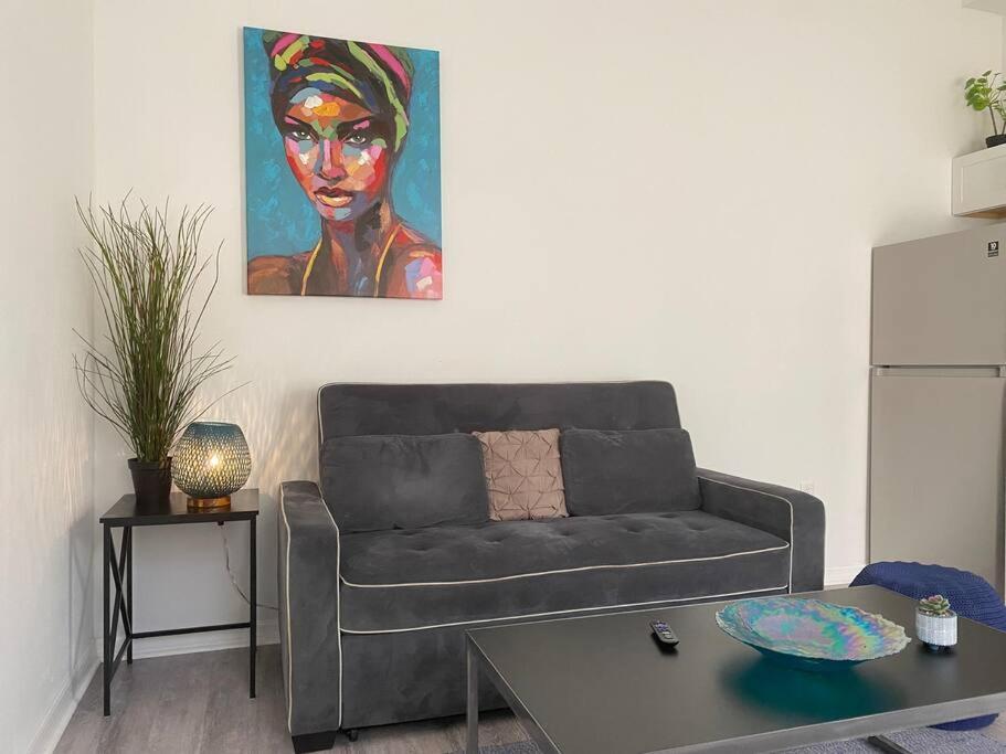 Chic Bungalow Apartment Steps From Armature Works & Downtown Riverwalk Tampa Exterior foto